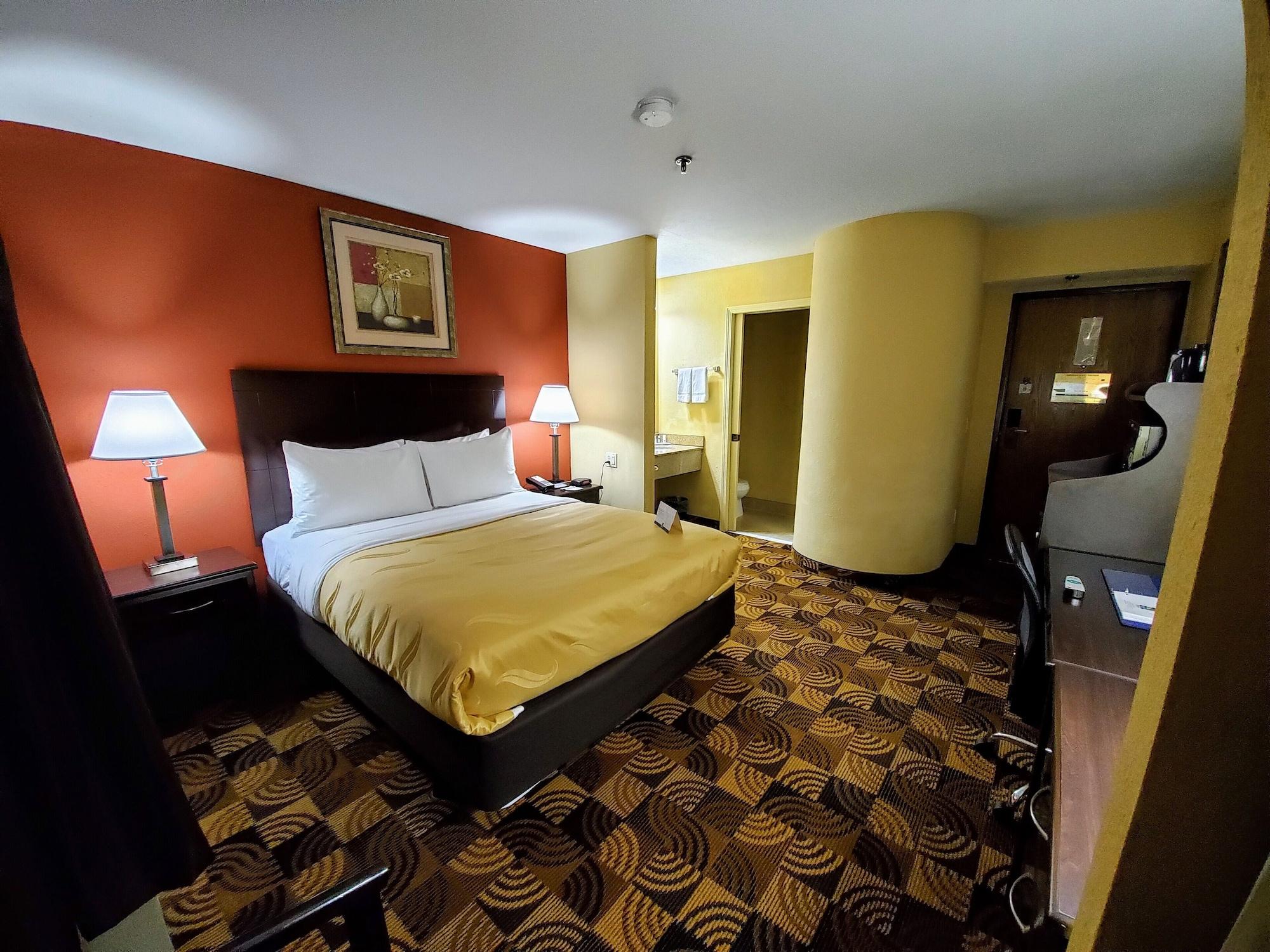 Quality Inn Brunswick Cleveland South Eksteriør bilde
