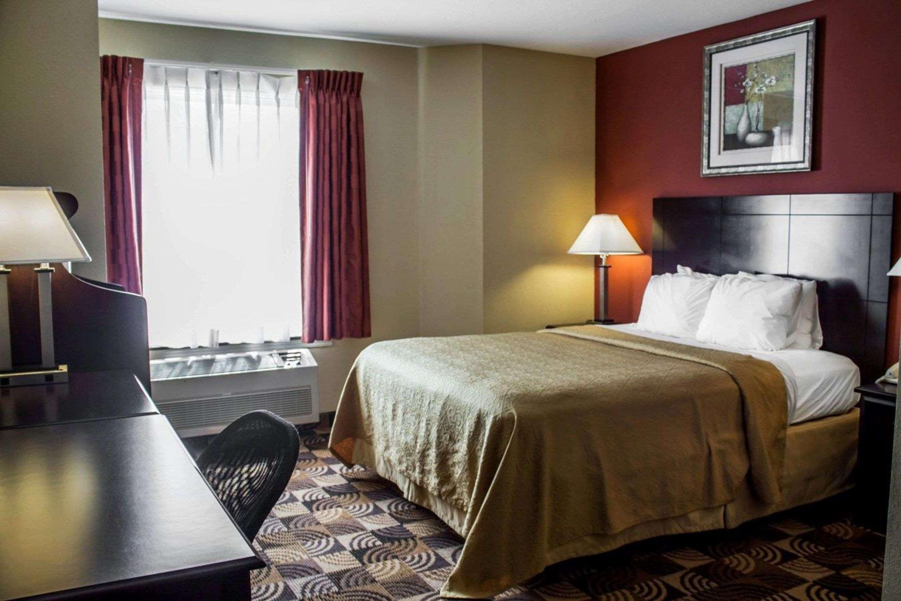 Quality Inn Brunswick Cleveland South Eksteriør bilde