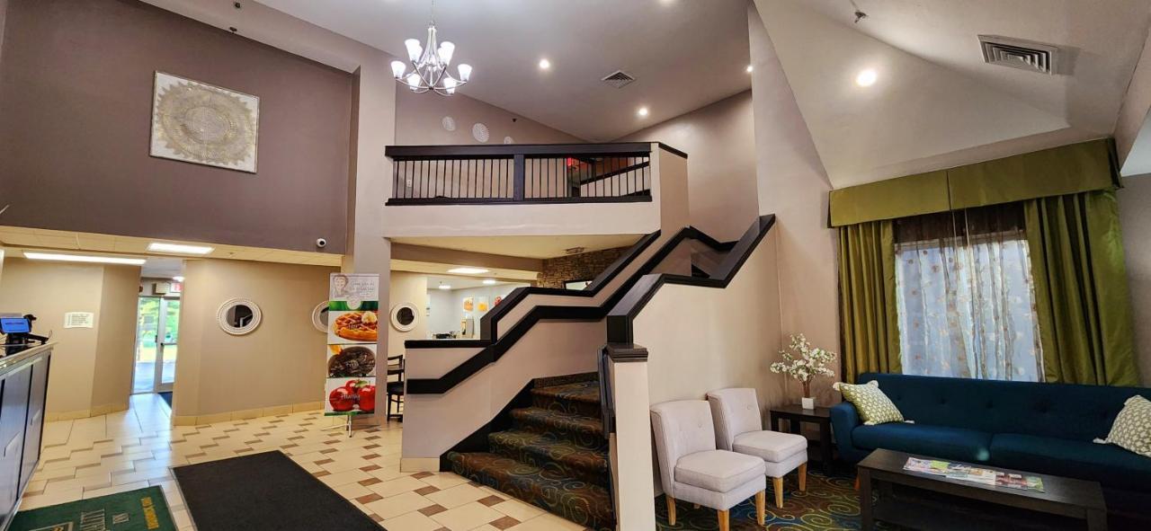 Quality Inn Brunswick Cleveland South Eksteriør bilde