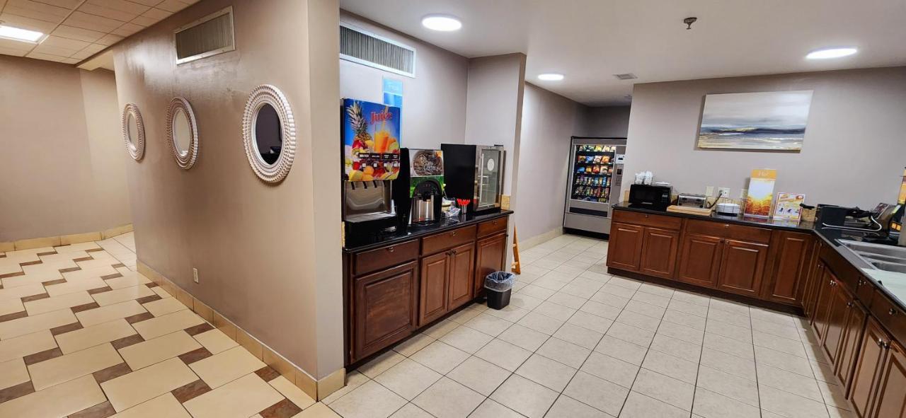 Quality Inn Brunswick Cleveland South Eksteriør bilde